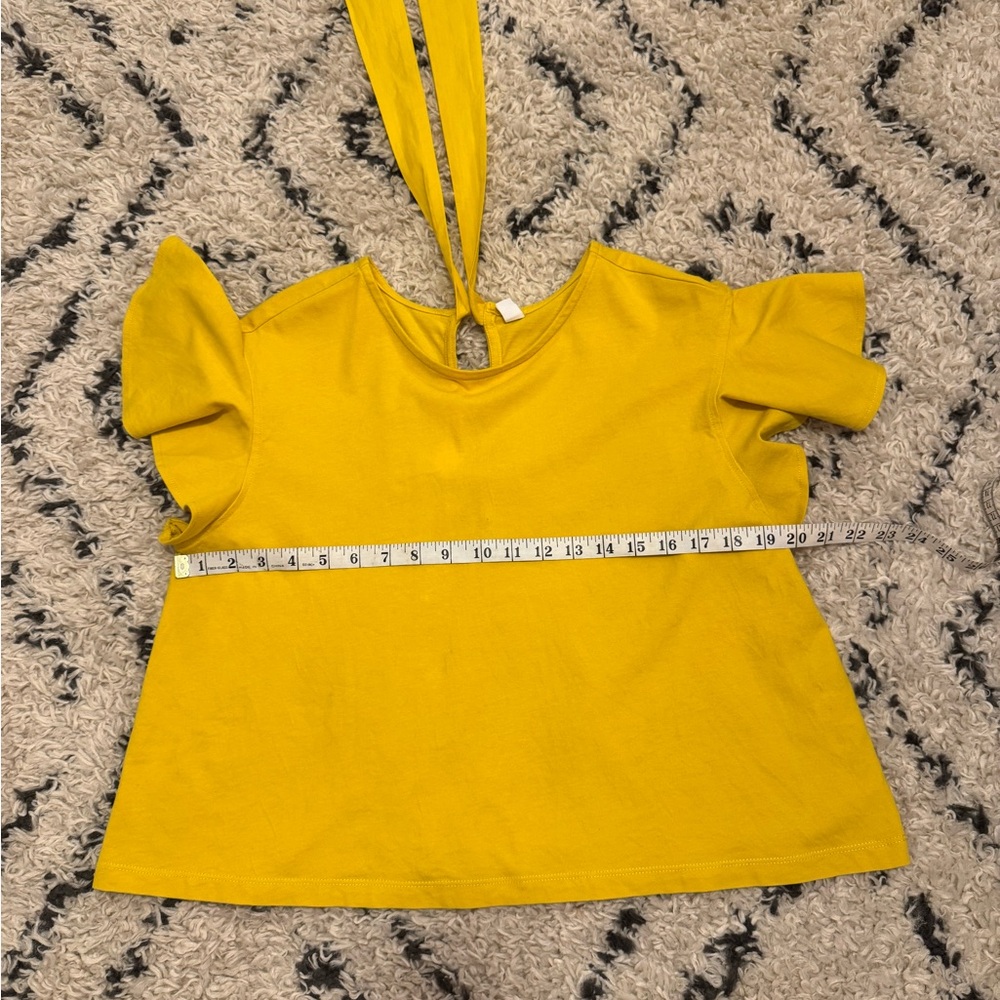 Woman Yellow Ruffle Sleeve Top size M